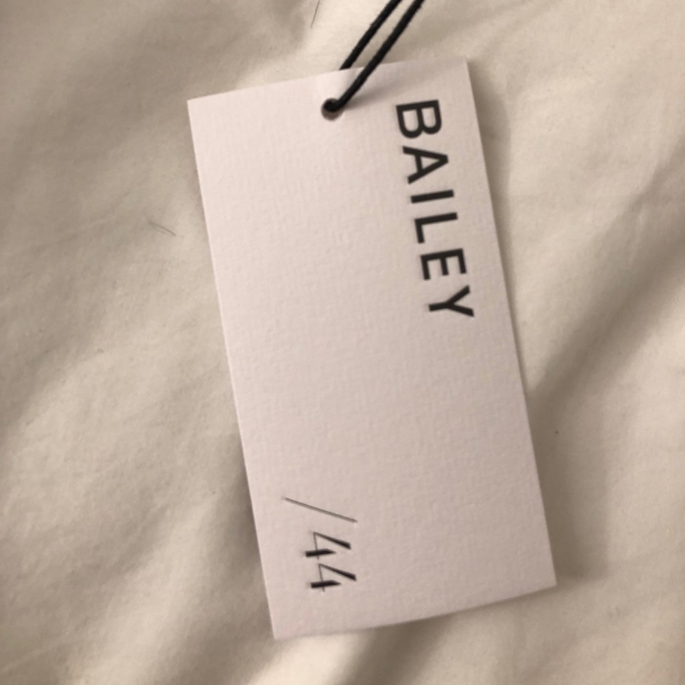 Bailey 44 Stellular Top NWT - Picture 6 of 6